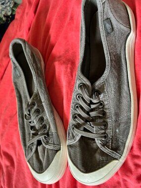rocket dog womens size 8 eight shoes tennis shoes sneakers tan